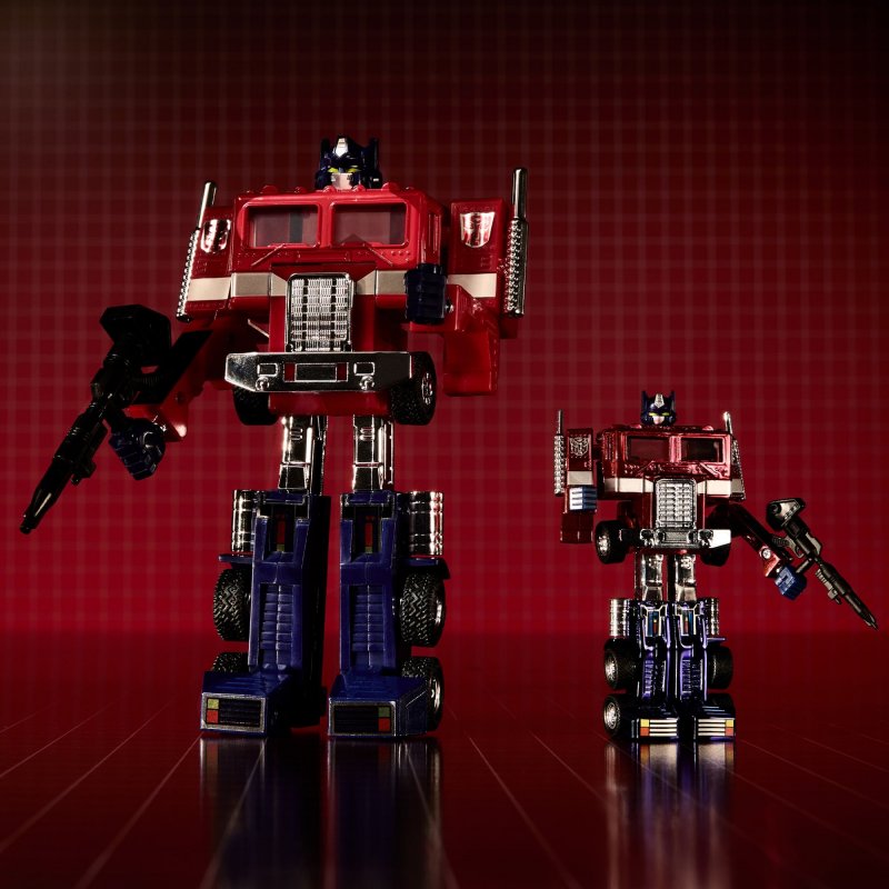 Hot-Wheels-Transformers-Optimus-Prime-13.jpg