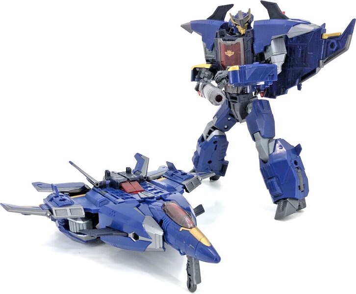 Image of Prime Universe Dreadwing Transformers Legacy Evolution Figure (24)__scaled_600.jpg