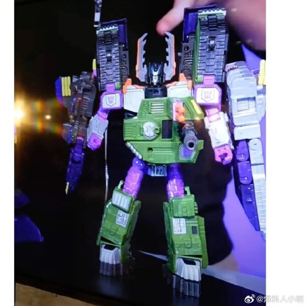 Image of Titan Class Tidal wave and Cybertronian Wheeljack Reveals at Cybertron Fest 2023 (35)...jpg