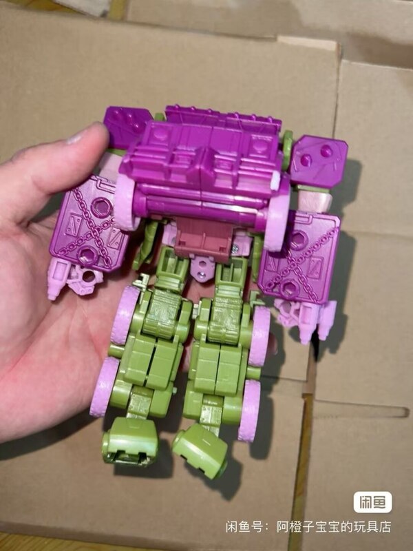 Image of Voyager Junkion Images from Transformers Legacy Evolution (11)__scaled_600.jpg