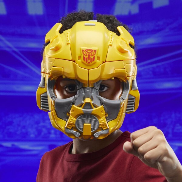 TF ONE 2 IN 1 BUMBLEBEE (B-127) MASK ACTION FIGURE 1__scaled_600.jpg