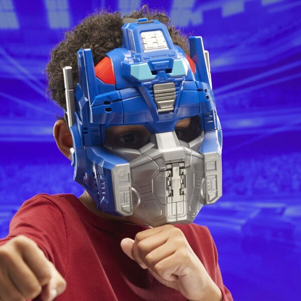 TF ONE 2 IN 1 OPTIMUS PRIME ORION PAX MASK ACTION FIGURE 1__scaled_600.jpg