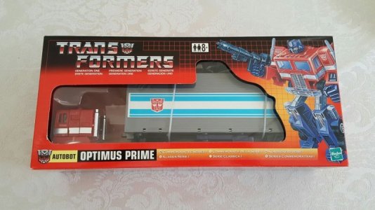 Commemorative Optimus Prime UKb.jpg