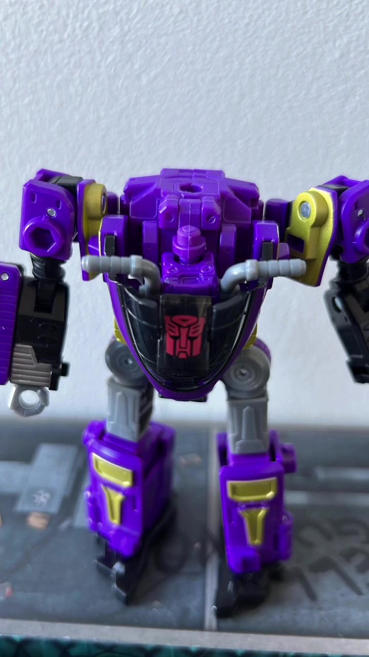 aotp-armada-sideways-head-faction-swapping-feature-official-in-hand-(17).jpg