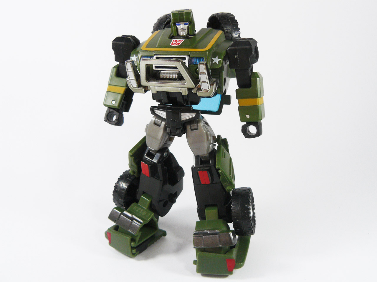 C-13-Henkei-Henkei-Hound-Robot-Mode.jpg