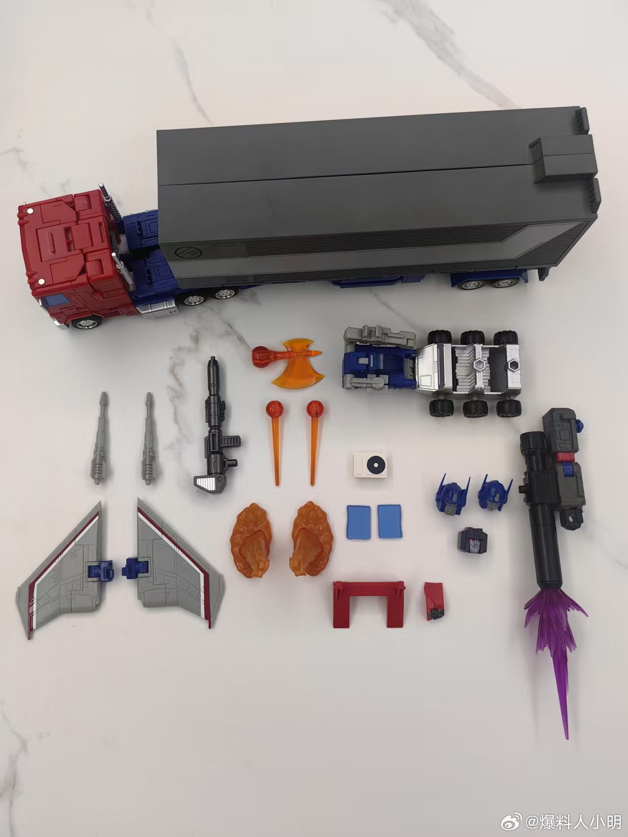 daily-prime-md005-ko-of-86-optimus-prime-adds-starscream-and-megatron-(18).jpg