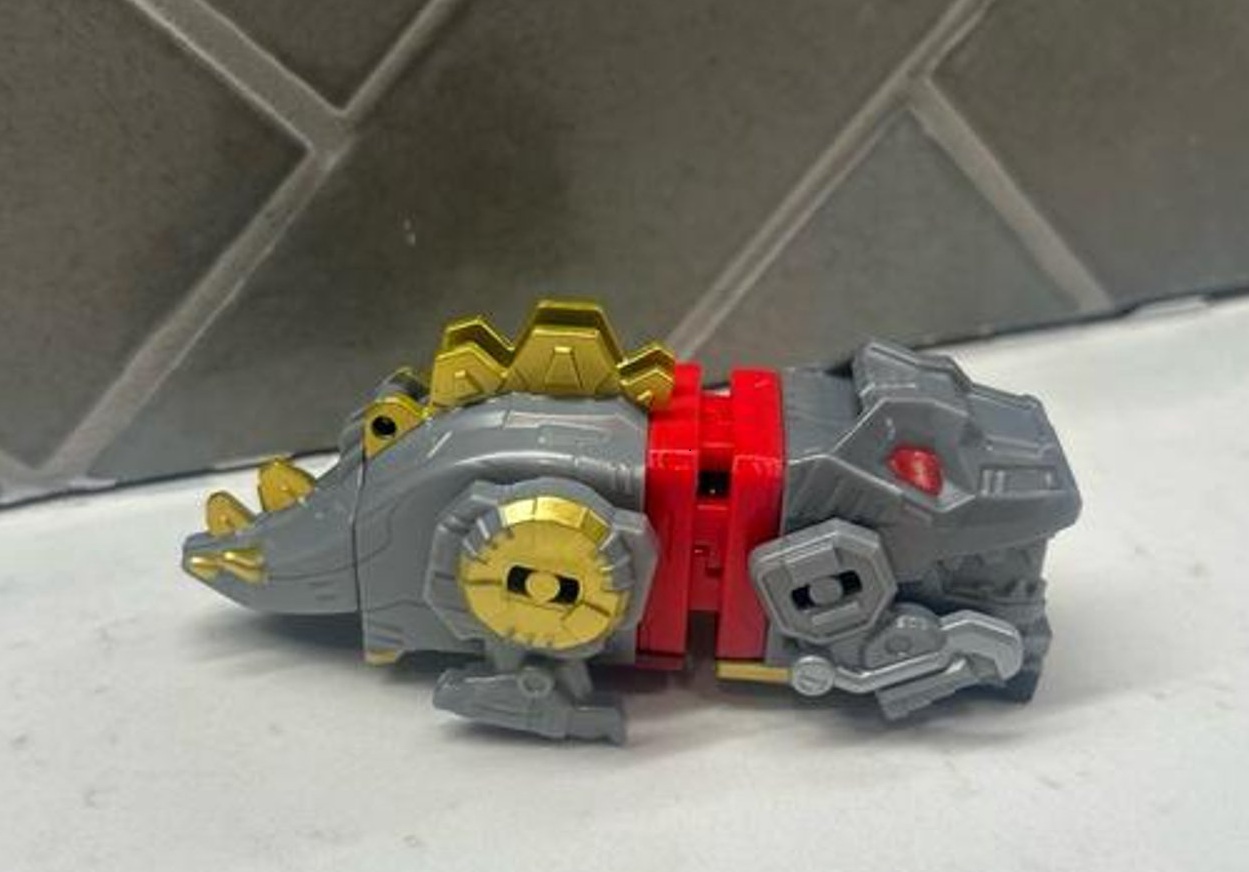dinos2.jpg