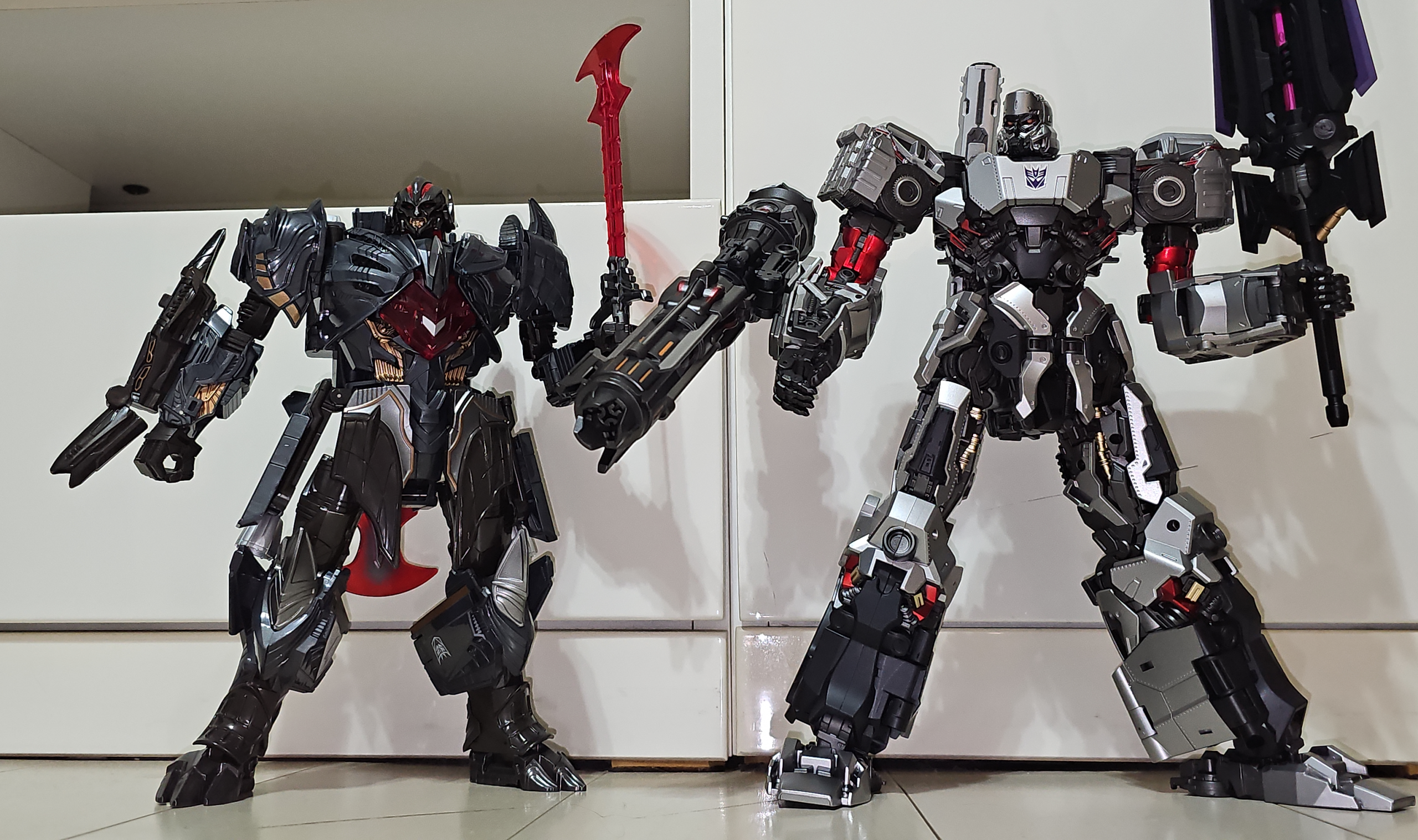 Megatron vs Megatron 01.png