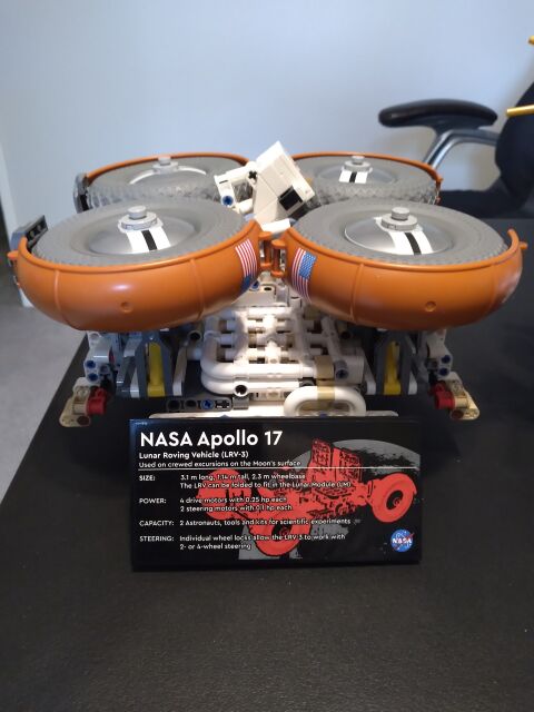 Moon Rover 3.jpg