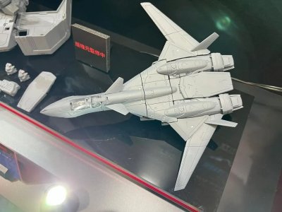 MACROSS1.jpg