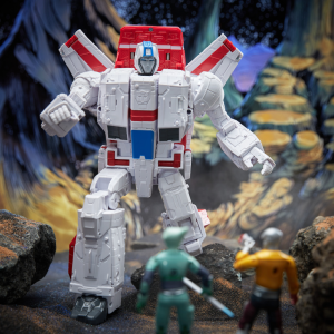 TRANSFORMERS VOID RIVALS AUTOBOT JETFIRE, ZERTONIAN SOLILA, AND AGORRIAN DARAK 1.png