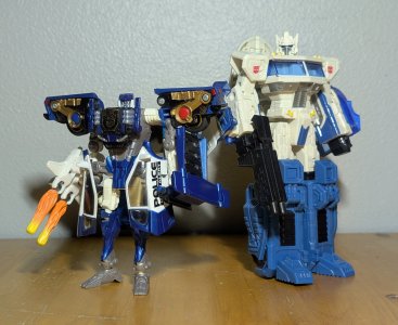 Mach Alert and Guard Magnus.jpg Mach Alert and Guard Magnus.jpg